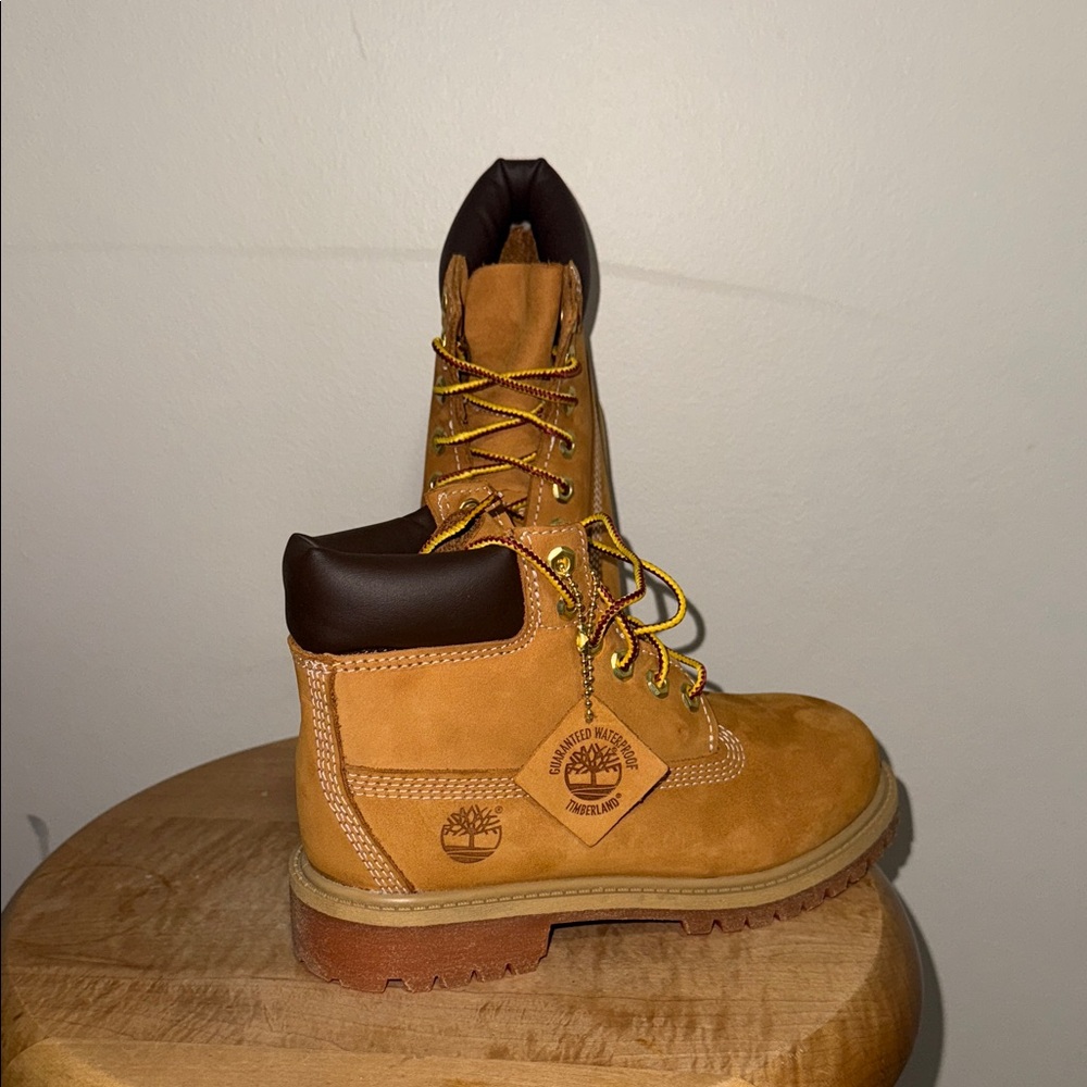 Timberland Kids Boots in Tan and Brown